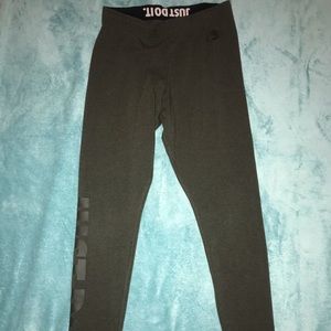 Army green Nike leggings